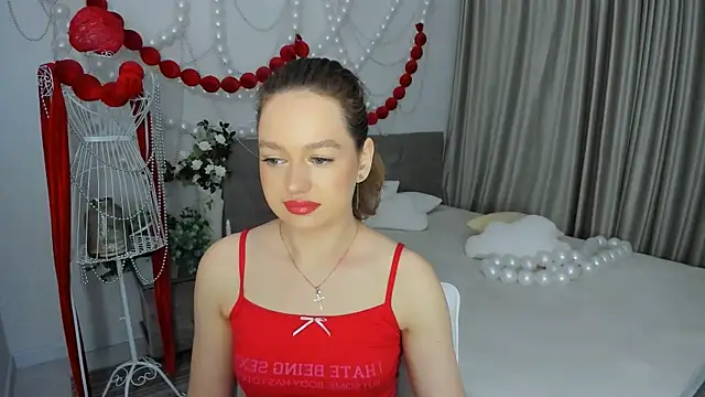 MiracleCurly online show from 04/13/26, 04:01