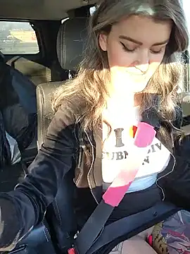 Snapshot of Lilmissvyx chatting on 02/24/26, 04:38 Lilmissvyx online show from 02/24/26, 04:38