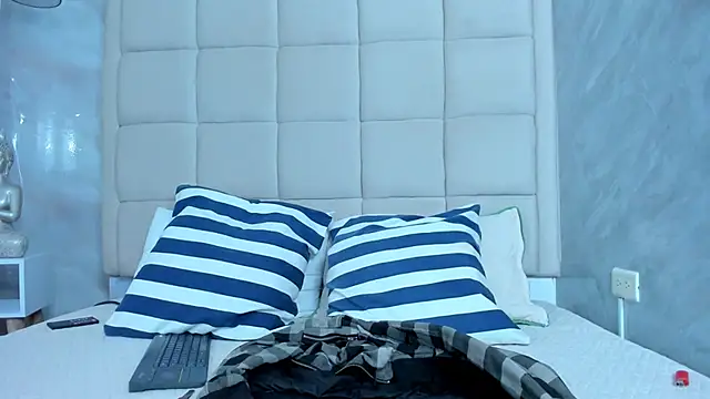 Hecatee 77 online show from 03/02/26, 07:43