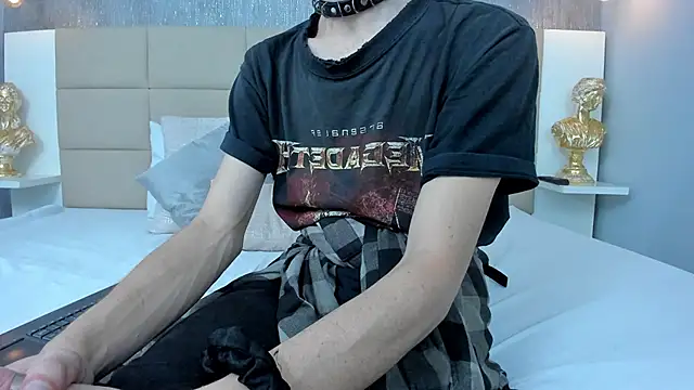 Hecatee 77 online show from 03/18/26, 07:39