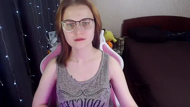 MissBrightShine online show from 02/04/25, 02:32