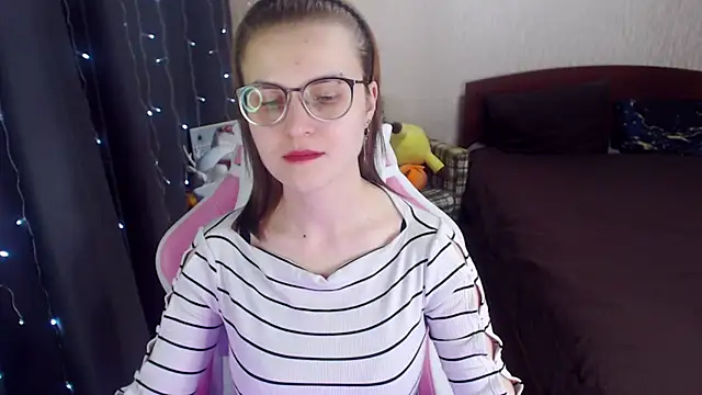 MissBrightShine online show from 02/05/25, 12:49