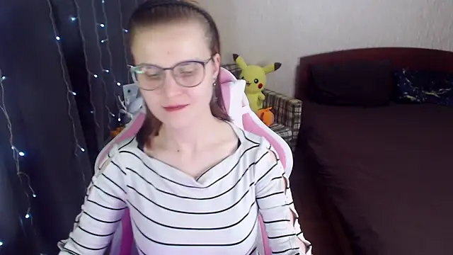 MissBrightShine online show from 02/06/25, 03:52