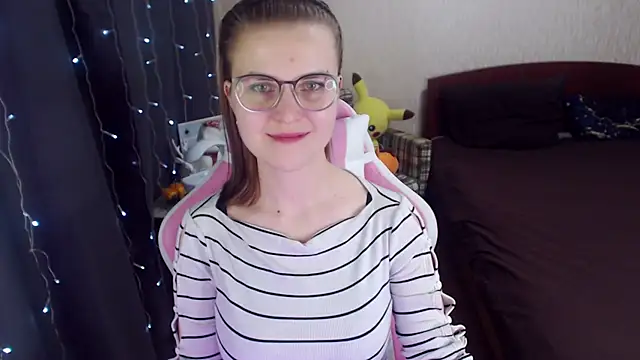 MissBrightShine online show from 02/07/25, 04:14