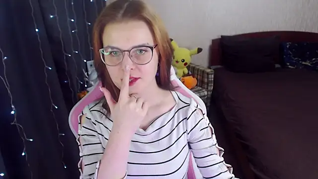 MissBrightShine online show from 02/08/25, 01:01