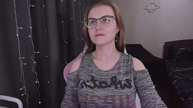 MissBrightShine online show from 03/18/25, 02:59