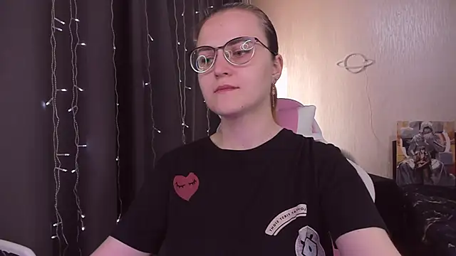 MissBrightShine online show from 10/09/25, 06:44