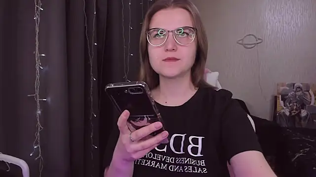 MissBrightShine online show from 10/14/25, 10:16