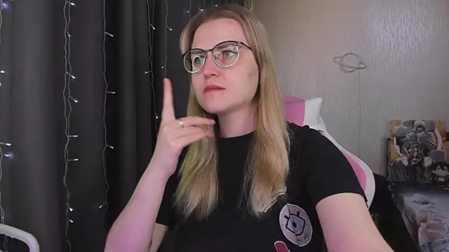 MissBrightShine online show from 03/27/26, 10:37