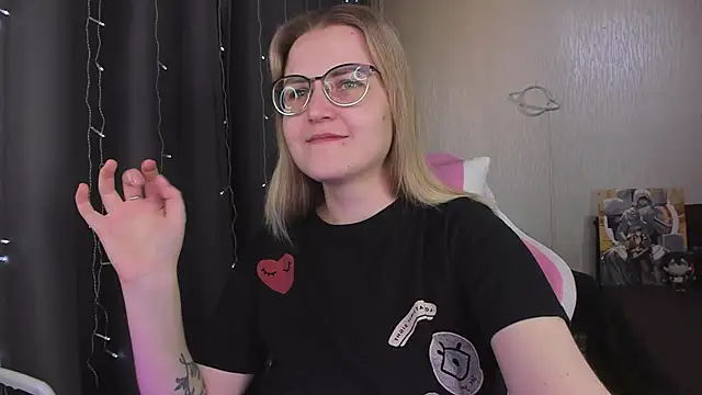 MissBrightShine online show from 03/29/26, 10:37