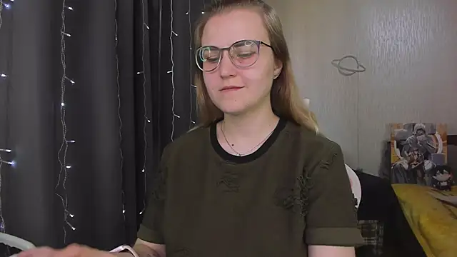 MissBrightShine online show from 06/28/26, 11:38