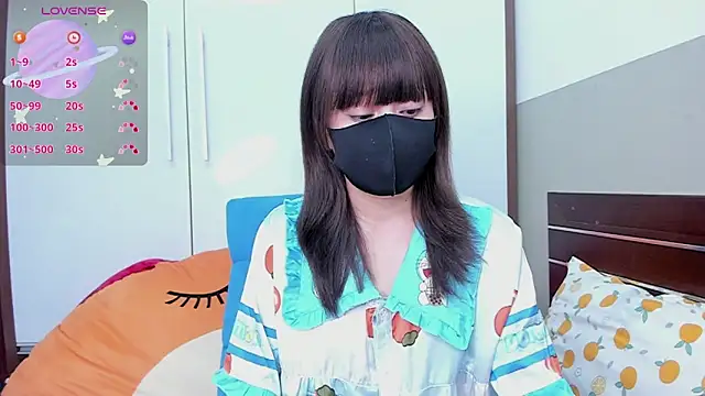 alonelove   online show from 09/21/25, 02:35