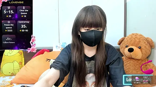 alonelove   online show from 07/17/26, 02:40