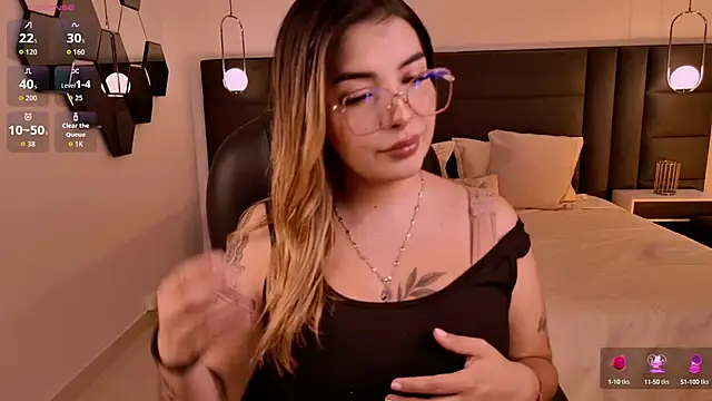 LisaMonroe  online show from 10/01/25, 07:53