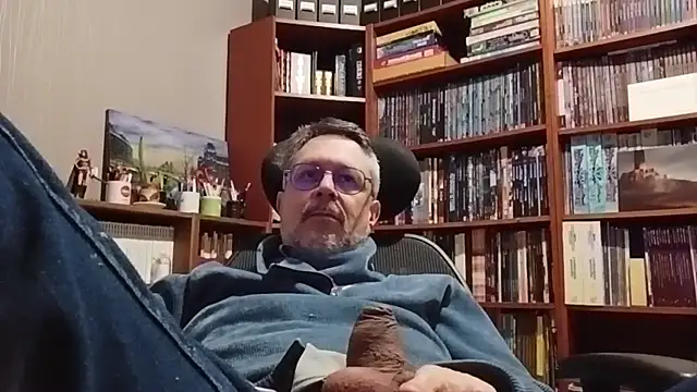 Mandra is a whore online show from 11/20/25, 07:02