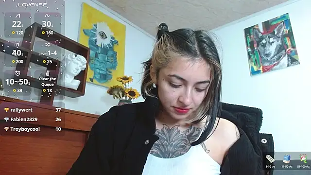 ZoeBakers  online show from 02/19/25, 11:28