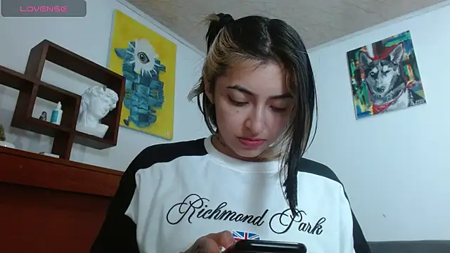 ZoeBakers  online show from 03/08/25, 08:44