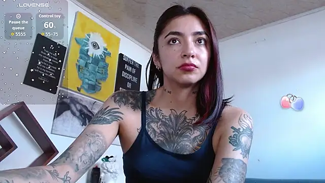 ZoeBakers  online show from 05/20/26, 01:17