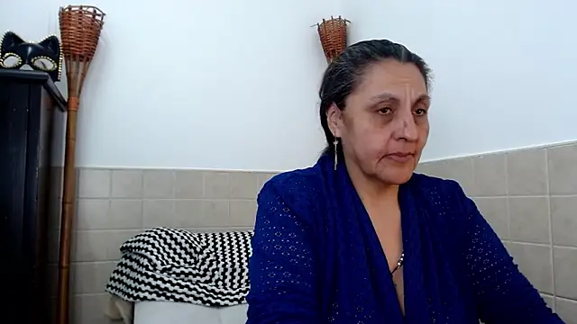 Snapshot of merlyna_goldens chatting on 03/19/25, 03:09 merlyna goldens online show from 03/19/25, 03:09