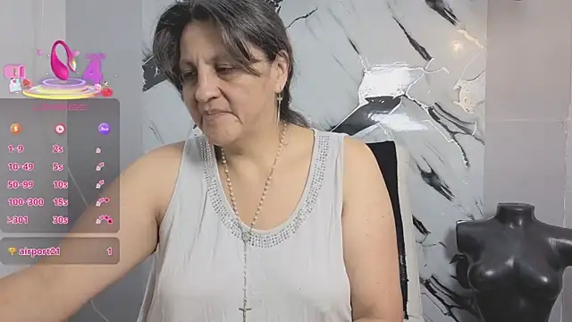 Snapshot of merlyna_goldens chatting on 09/10/25, 11:38 merlyna goldens online show from 09/10/25, 11:38