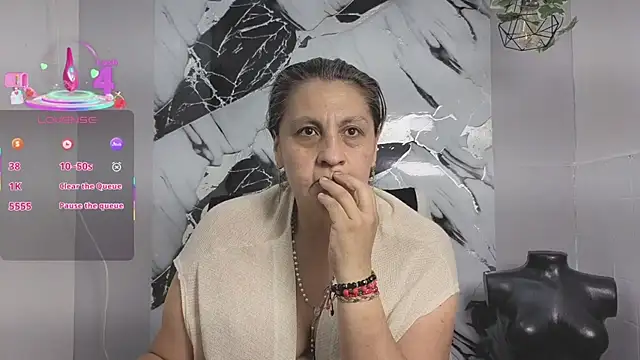 Snapshot of merlyna_goldens chatting on 09/13/25, 11:15 merlyna goldens online show from 09/13/25, 11:15