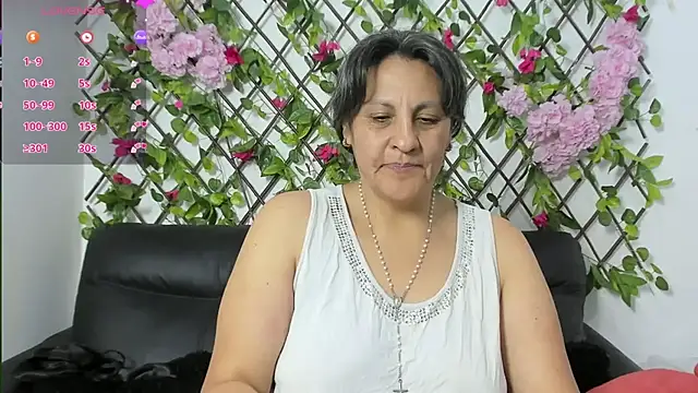 Snapshot of merlyna_goldens chatting on 11/07/25, 11:27 merlyna goldens online show from 11/07/25, 11:27