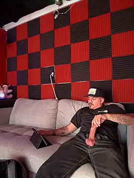 PeterGrandee online show from 02/19/25, 11:36