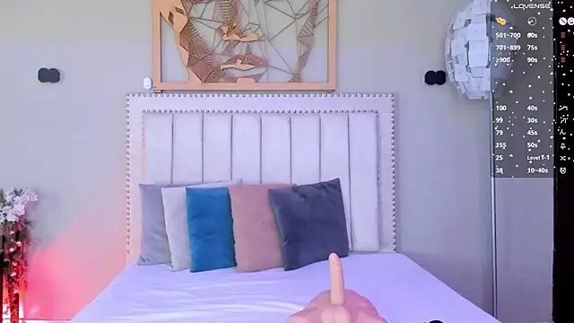 Paula Desousa online show from 04/06/26, 07:48