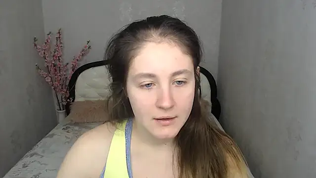 Holliy Cooper online show from 12/23/25, 07:50