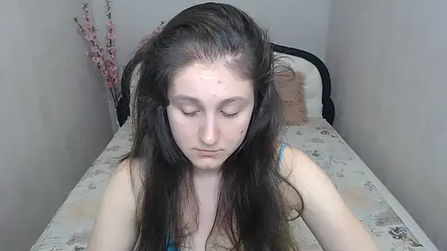 Snapshot of Holliy_Cooper chatting on 07/16/26, 06:52 Holliy Cooper online show from 07/16/26, 06:52