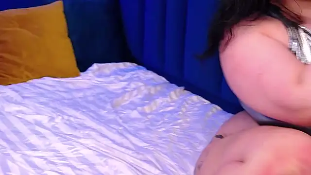 Snapshot of BeeaMayer chatting on 03/19/25, 04:02 BeeaMayer online show from 03/19/25, 04:02