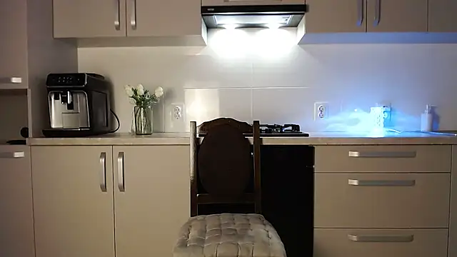 Snapshot of _Anna_Montana chatting on 03/17/25, 09:02 Anna Montana online show from 03/17/25, 09:02