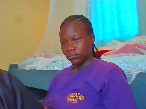 prettychic5 online show from 04/17/26, 06:38