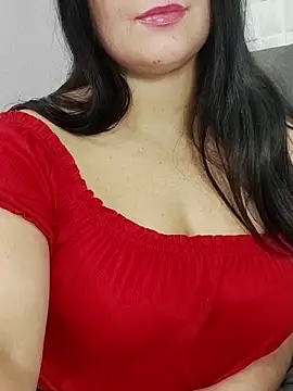 Snapshot of ErikaVlovely chatting on 10/10/25, 03:55 ErikaVlovely online show from 10/10/25, 03:55