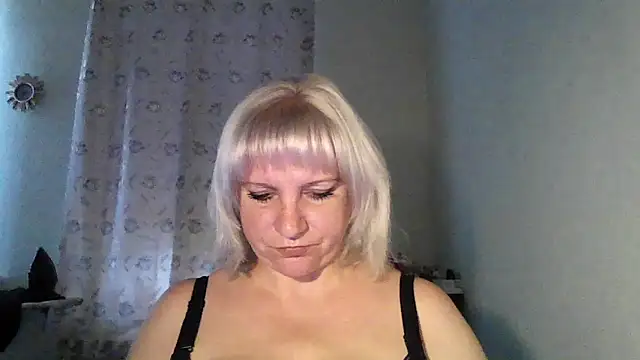 MeilomaWesa online show from 09/29/25, 07:02