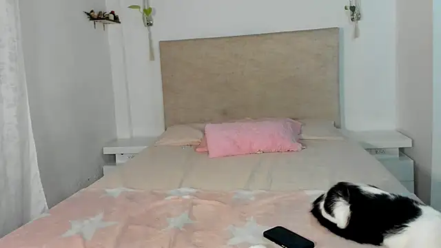 katt pelaez online show from 04/10/26, 12:16