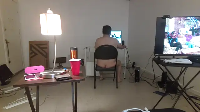 Snapshot of Peachestabby147 chatting on 10/23/25, 08:13 Peachestabby147 online show from 10/23/25, 08:13