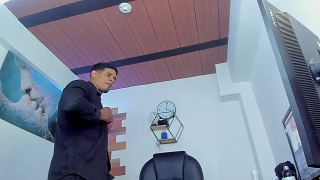 Snapshot of vincen_jose chatting on 01/15/25, 07:05 vincen jose online show from 01/15/25, 07:05