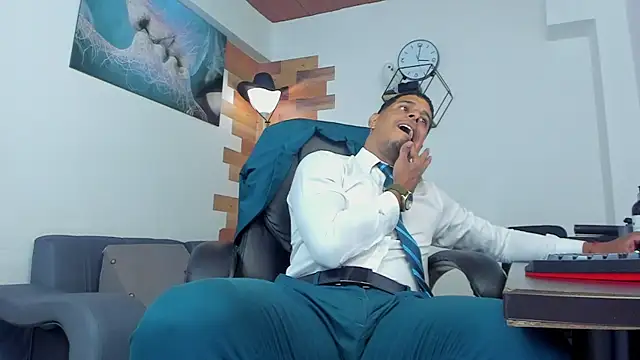 Snapshot of vincen_jose chatting on 02/12/25, 01:52 vincen jose online show from 02/12/25, 01:52