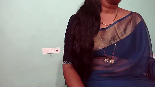 Snapshot of shrutitelugu69 chatting on 03/17/26, 12:30 shrutitelugu69 online show from 03/17/26, 12:30