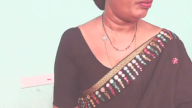 Snapshot of shrutitelugu69 chatting on 04/15/26, 04:58 shrutitelugu69 online show from 04/15/26, 04:58