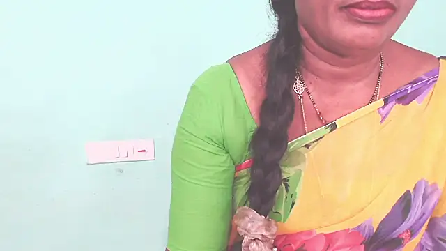 Snapshot of shrutitelugu69 chatting on 07/01/26, 03:12 shrutitelugu69 online show from 07/01/26, 03:12