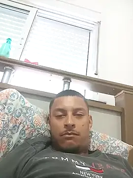 emrehliug12 online show from 03/10/25, 02:37