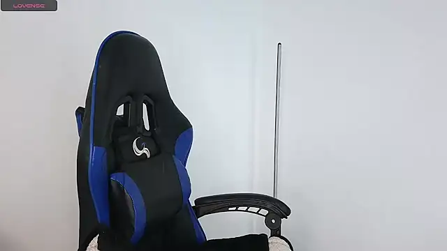 Snapshot of northly chatting on 11/22/25, 03:44 northly online show from 11/22/25, 03:44