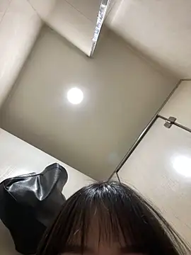 Snapshot of Asia-Lynn chatting on 03/21/25, 05:12 Asia-Lynn online show from 03/21/25, 05:12