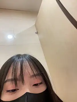 Asia-Lynn online show from 04/05/26, 11:07