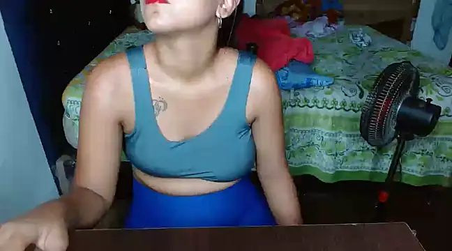 Snapshot of lucy_hairypussy83 chatting on 03/15/25, 02:56 lucy hairypussy83 online show from 03/15/25, 02:56