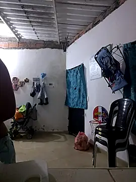 Snapshot of lucy_hairypussy83 chatting on 09/18/25, 10:17 lucy hairypussy83 online show from 09/18/25, 10:17