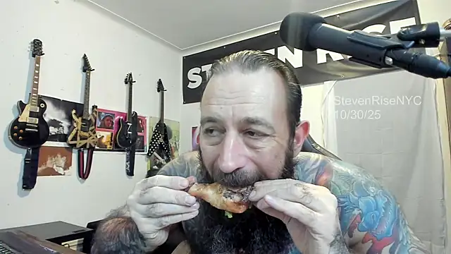 StevenRiseNYC online show from 10/31/25, 02:34