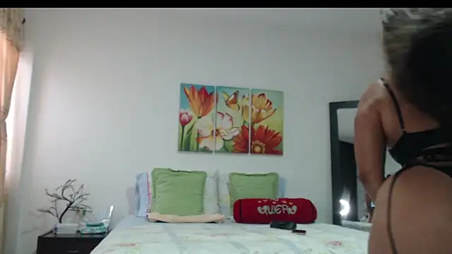 Snapshot of BombasticASSXXX chatting on 04/13/26, 08:58 BombasticASSXXX online show from 04/13/26, 08:58